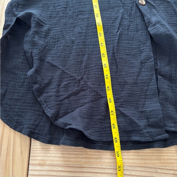 Oversized Chic Black Button-Down Midi Dress - Picture 6 of 9
